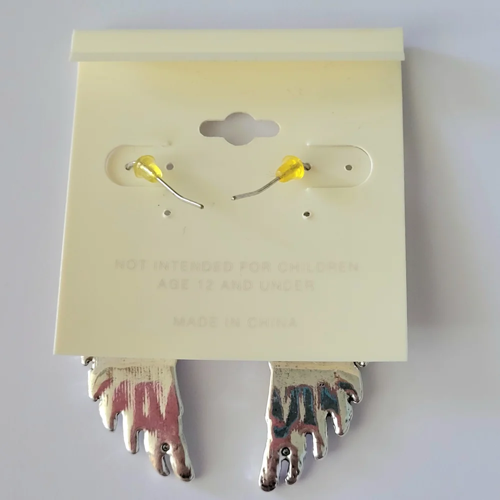 Cato Patriotic Wing Earrings - Picture 3 of 3